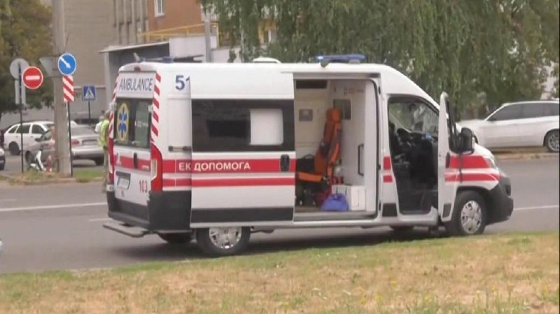 乌克兰波尔塔瓦市的军事通信学院和附近医院3日遭弹道导弹袭击，造成至少49人死亡、219人受伤