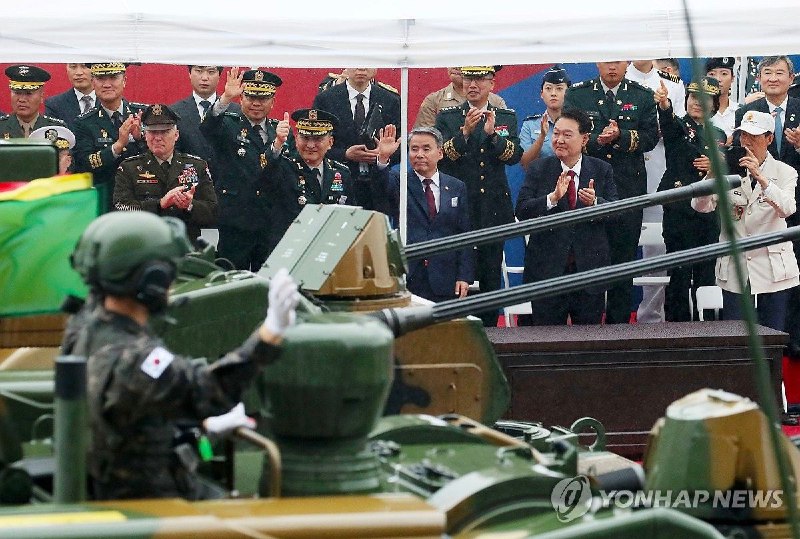 庆祝韩国建军75周年的“国军日”纪念仪式26日举行