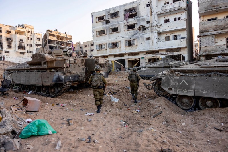 美国国务卿布林肯8日称，在战争结束后可能需要一段过渡期，但之后必须为加沙和约旦河西岸建立一个统一的由巴勒斯坦人领导的政府，作为巴勒斯坦建国的一步